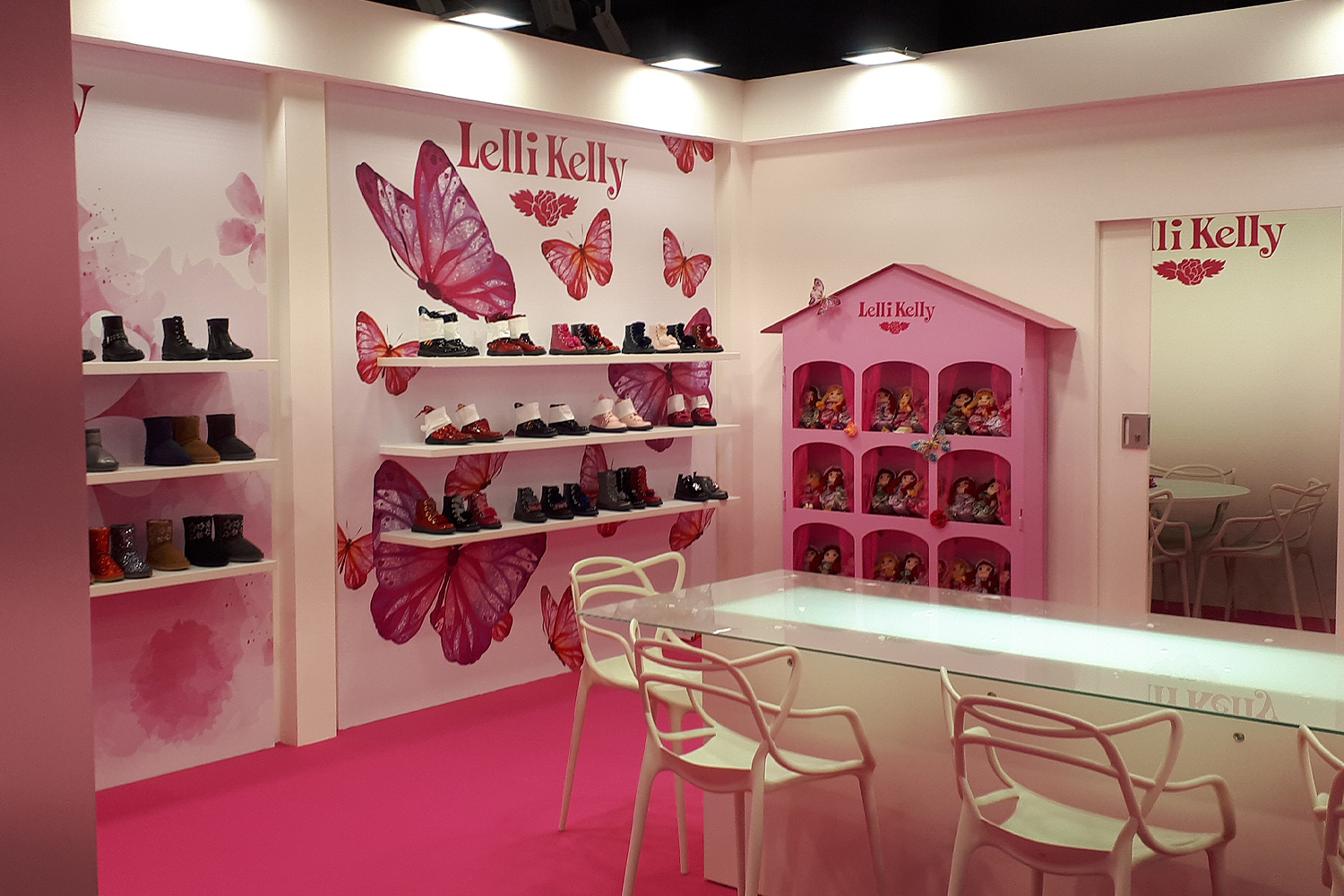 Allestimento stand fieristico Micam - Lelly Kelly