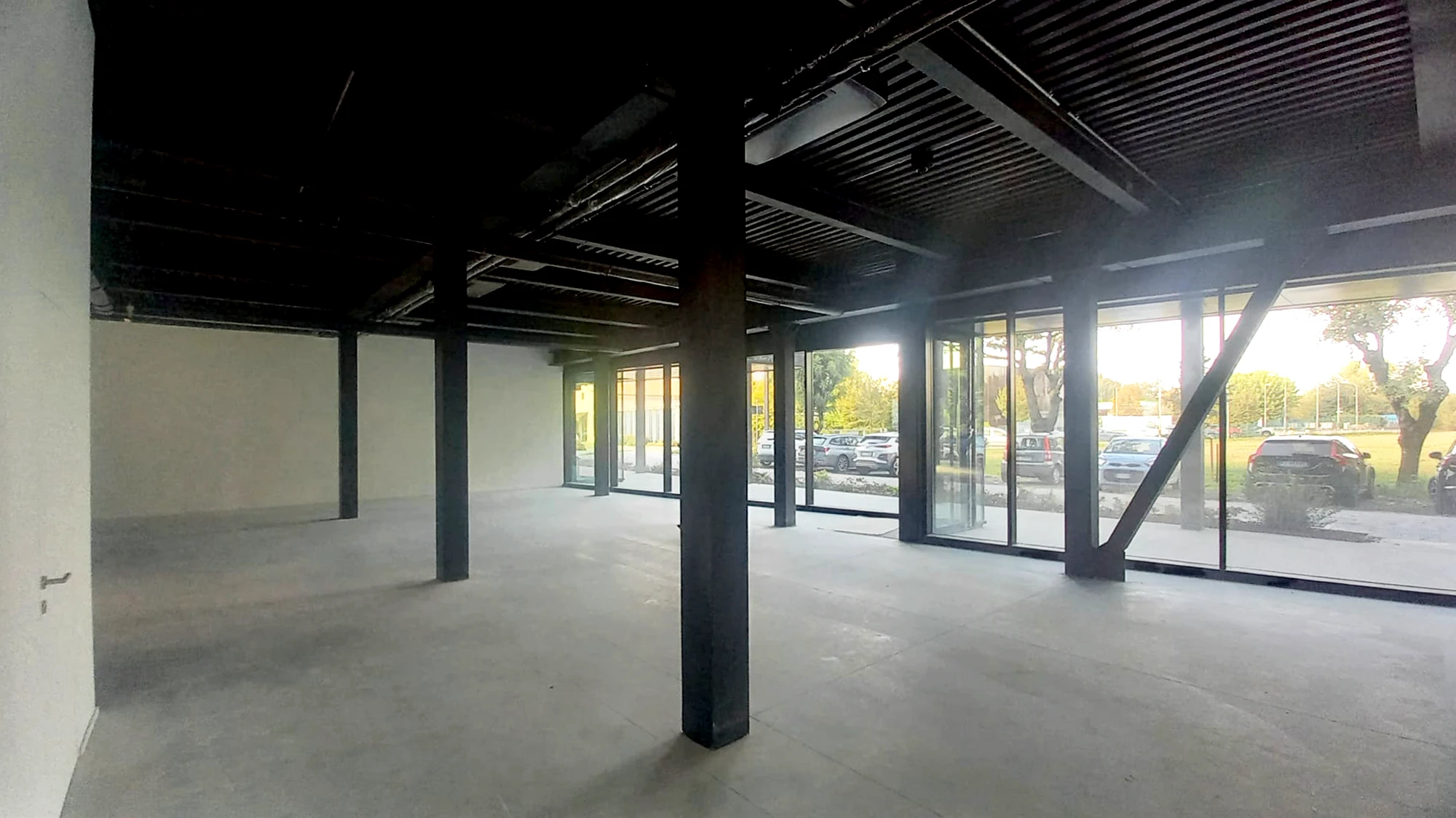 Interno dell'edificio, prima dell'intervento di ristrutturazione